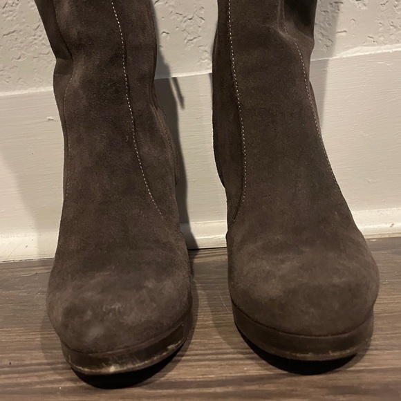 Authentic Fendi Boots size 36.5 - Picture 5 of 13